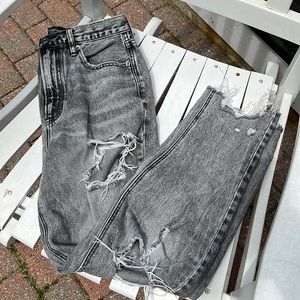 American Eagle Mom Jeans Size 6R